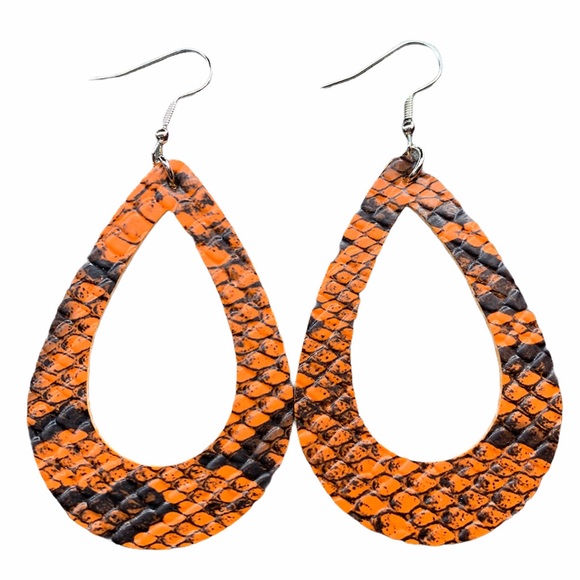 Jewelry - 🌻3 for $12🖤Faux Leather Teardrop Dangle Earrings